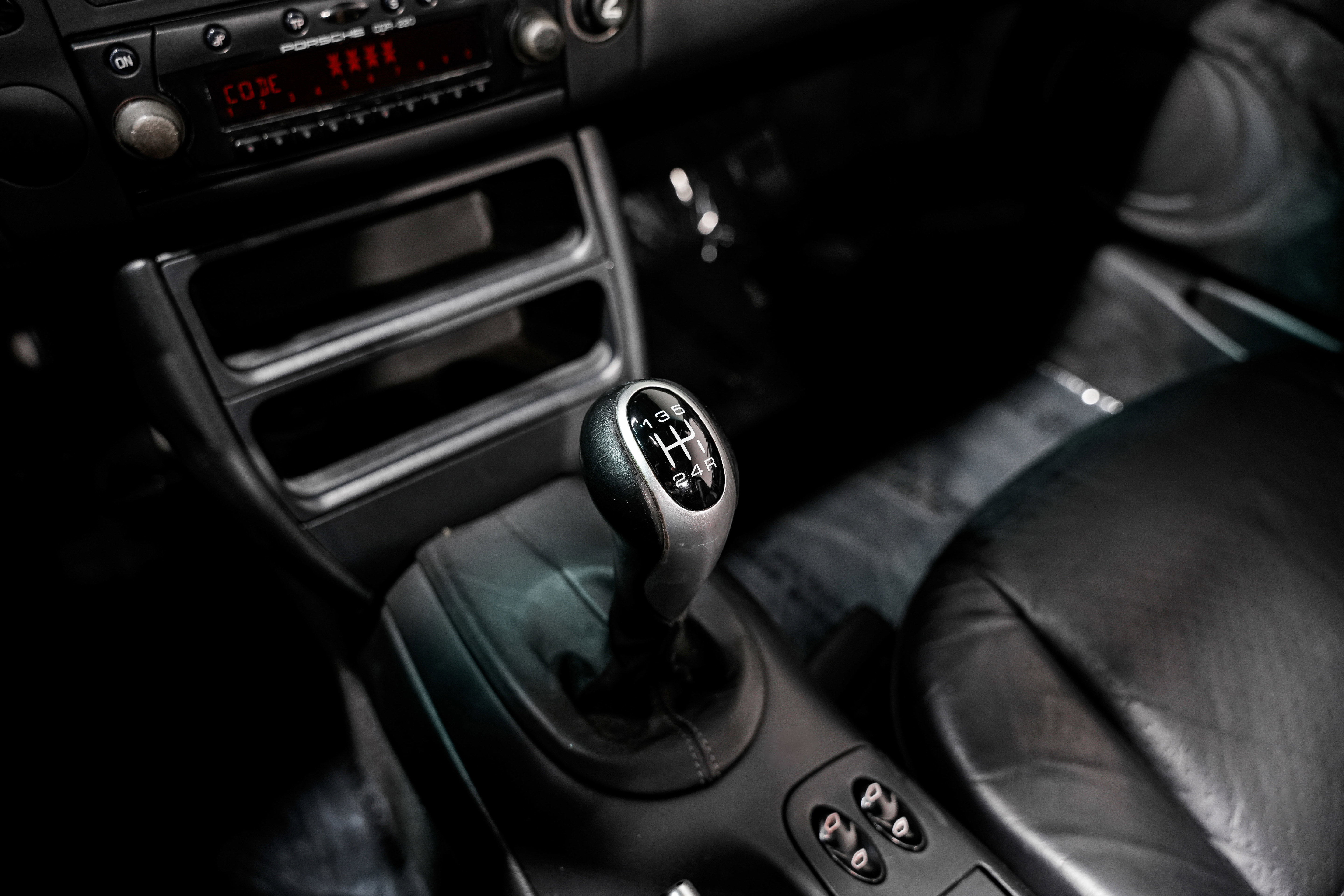 Used 2000 Porsche Boxster image 14