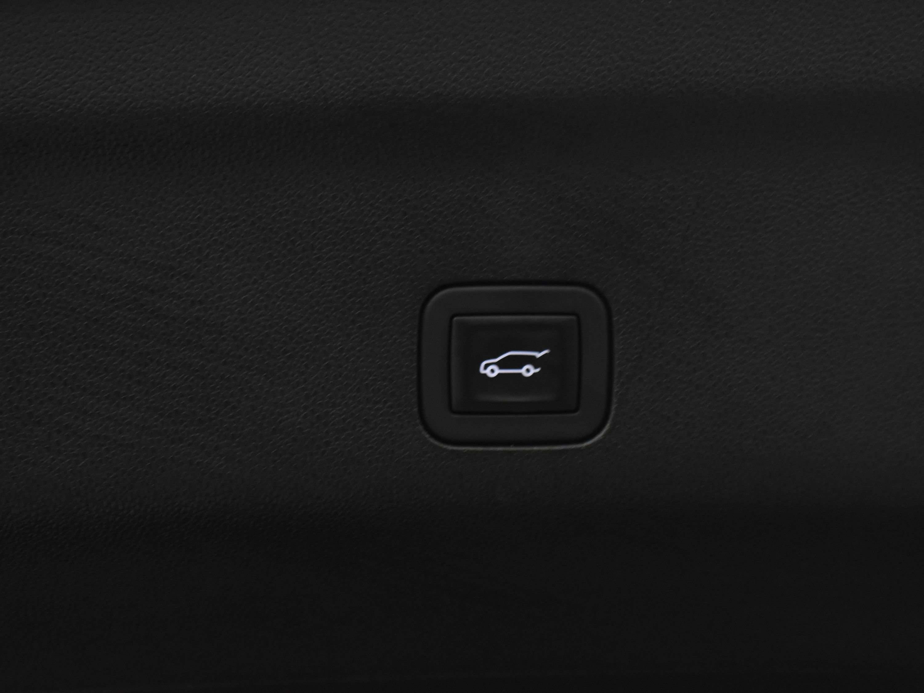 Used 2025 Chevrolet Tahoe RST w/ RST Capability Package image 19