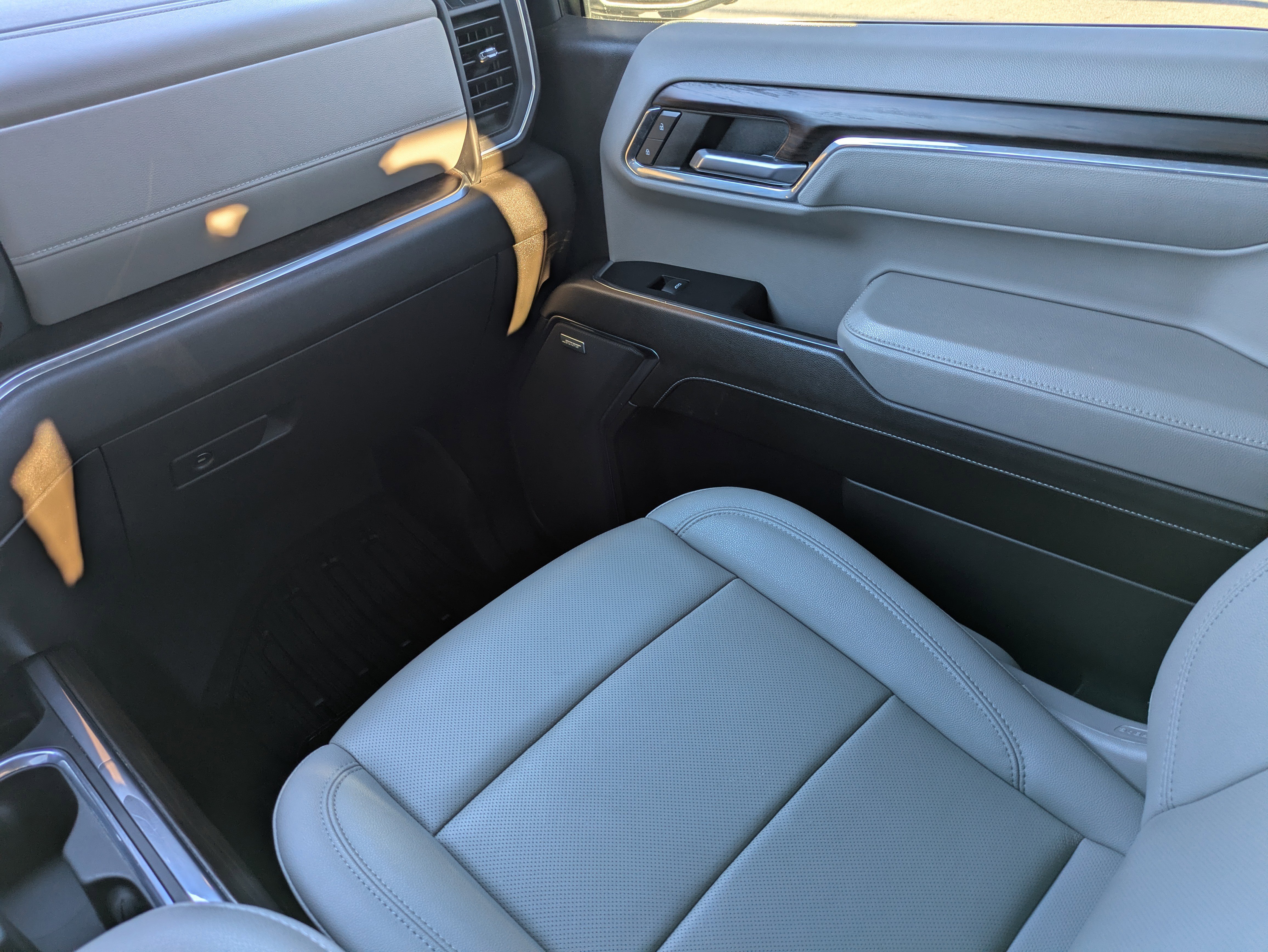 Certified 2023 GMC Sierra 1500 SLT w/ SLT Premium Plus Package image 16