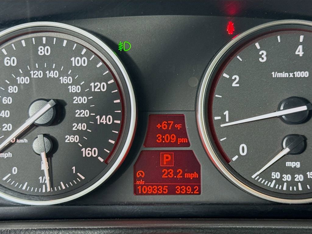 Used 2010 BMW X5 xDrive30i AWD/4WD image 16