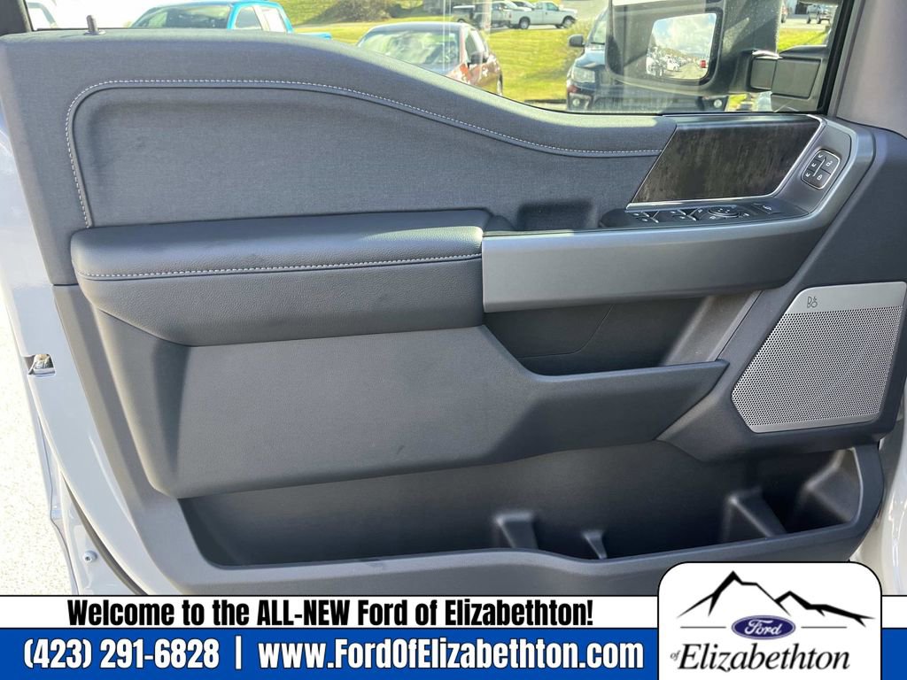 New 2025 Ford F250 Lariat w/ Lariat Ultimate Package image 18