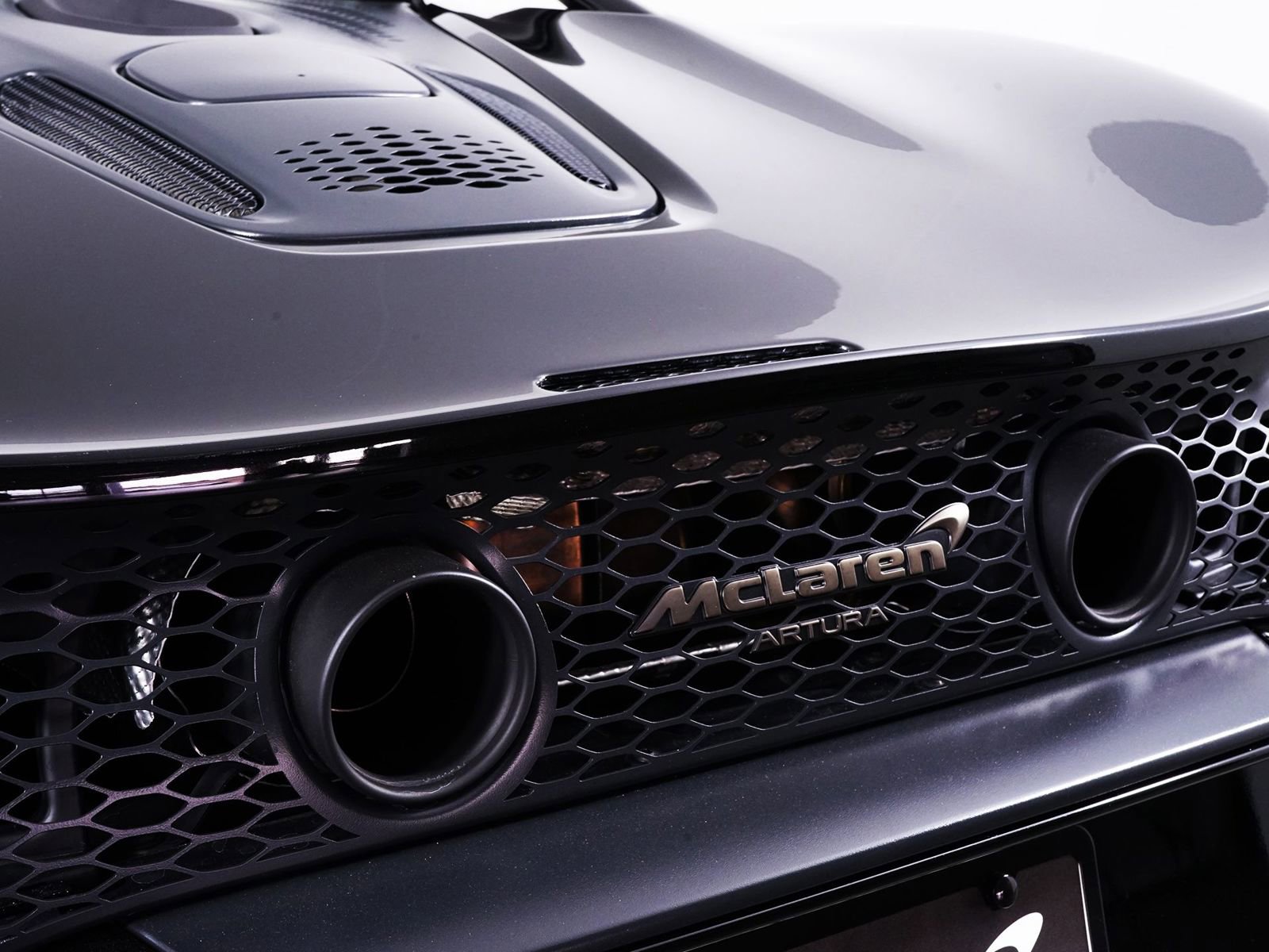 New 2026 McLaren Artura image 30