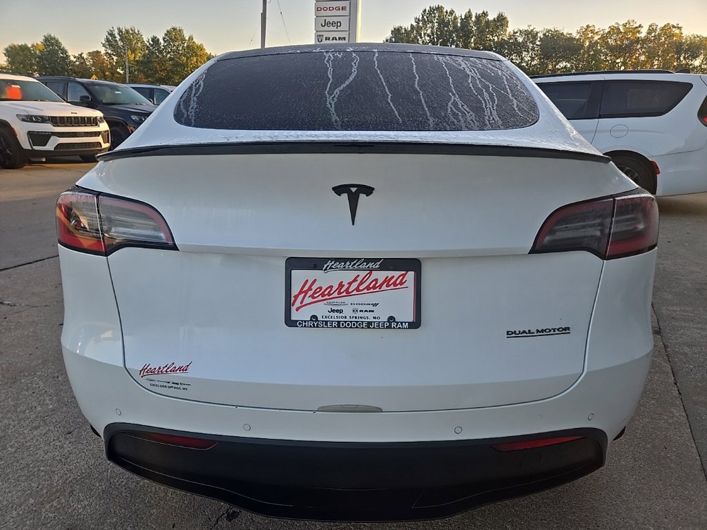 Used 2021 Tesla Model Y Long Range AWD/4WD image 32