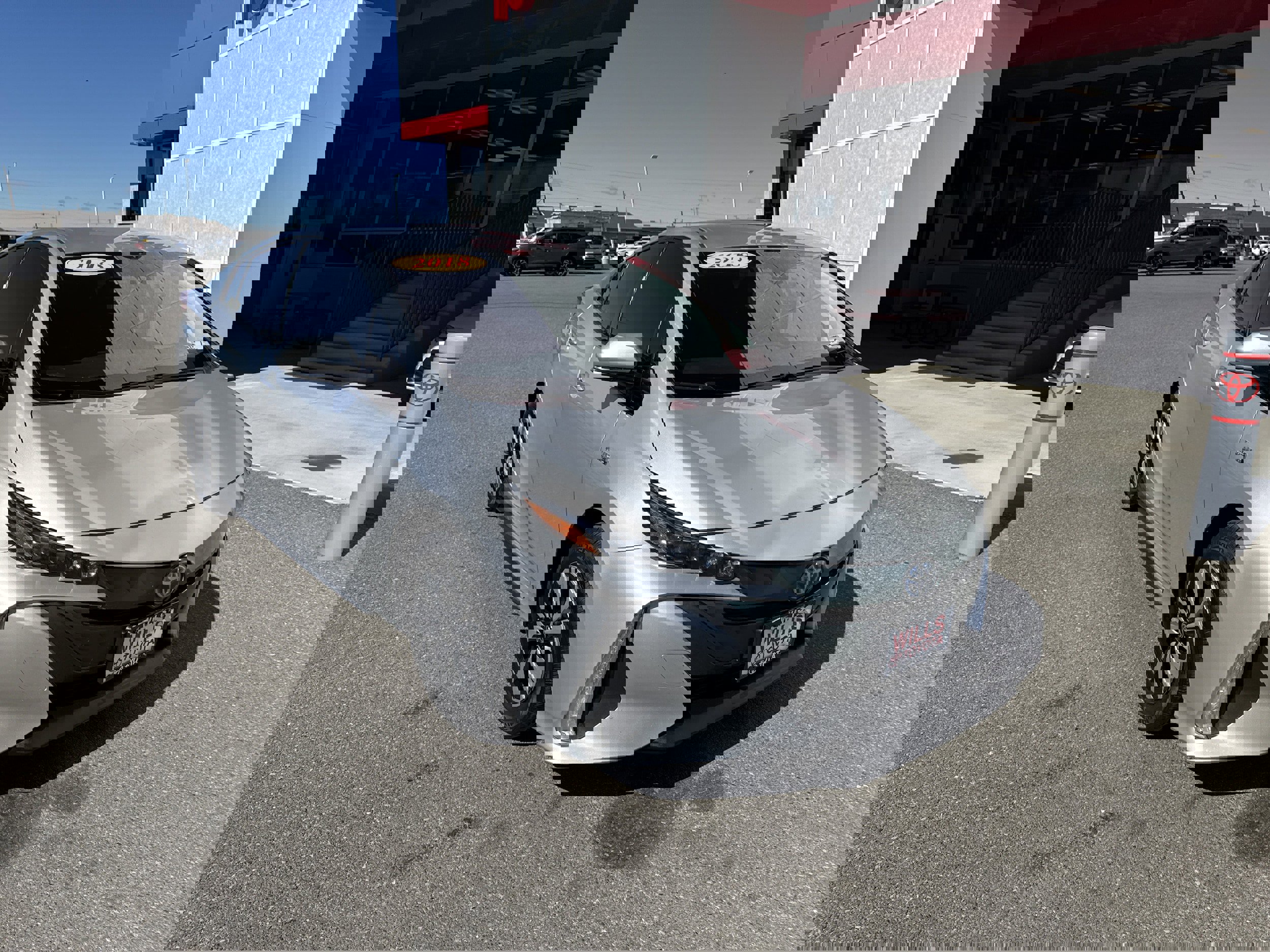 Used 2018 Toyota Prius Prime Plus w/ Preferred Accessory Package FWD image 1