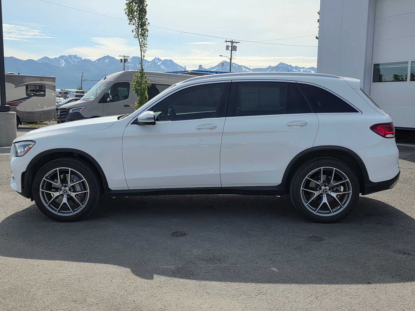 Used 2020 Mercedes-Benz GLC 300 4MATIC image 6