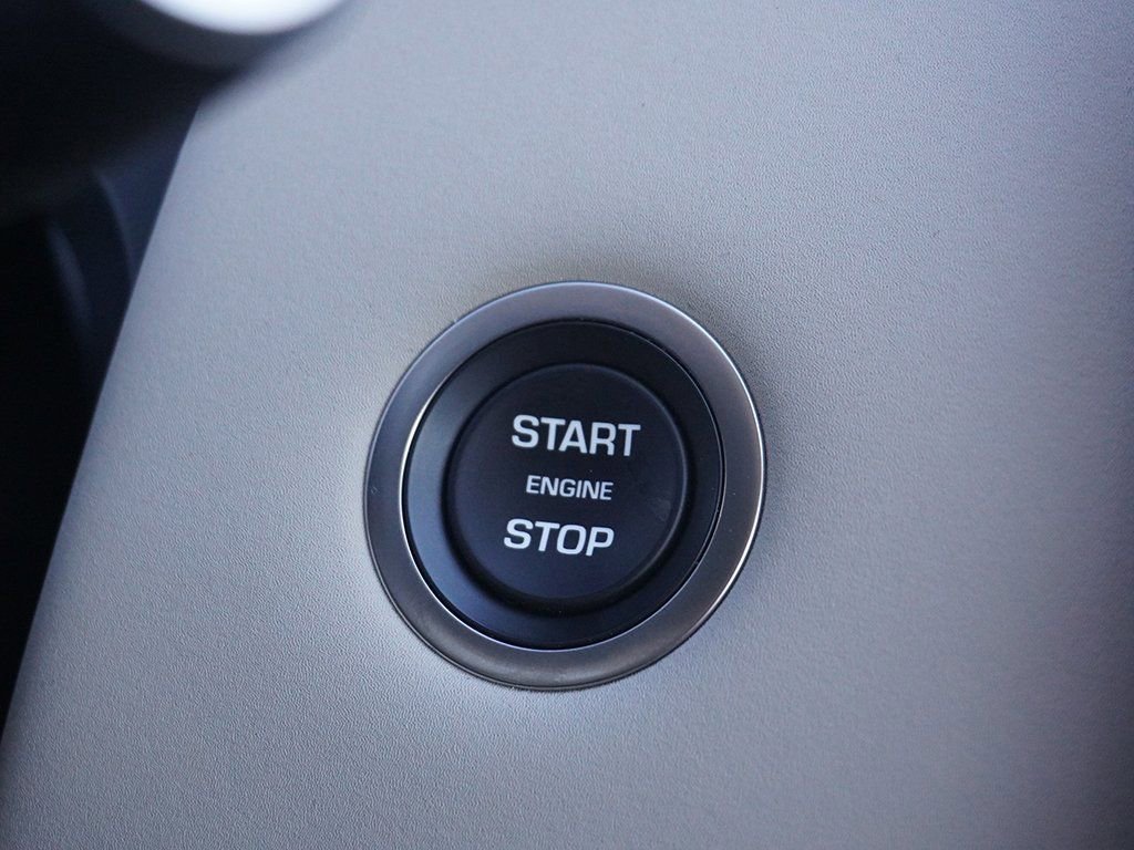 Used 2024 Land Rover Discovery Sport S image 49