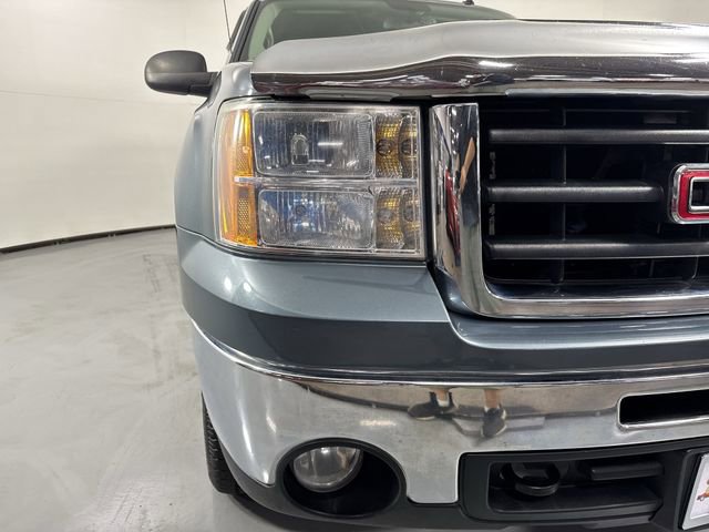 Used 2009 GMC Sierra 1500 SLE w/ Power Pack Plus AWD/4WD image 25