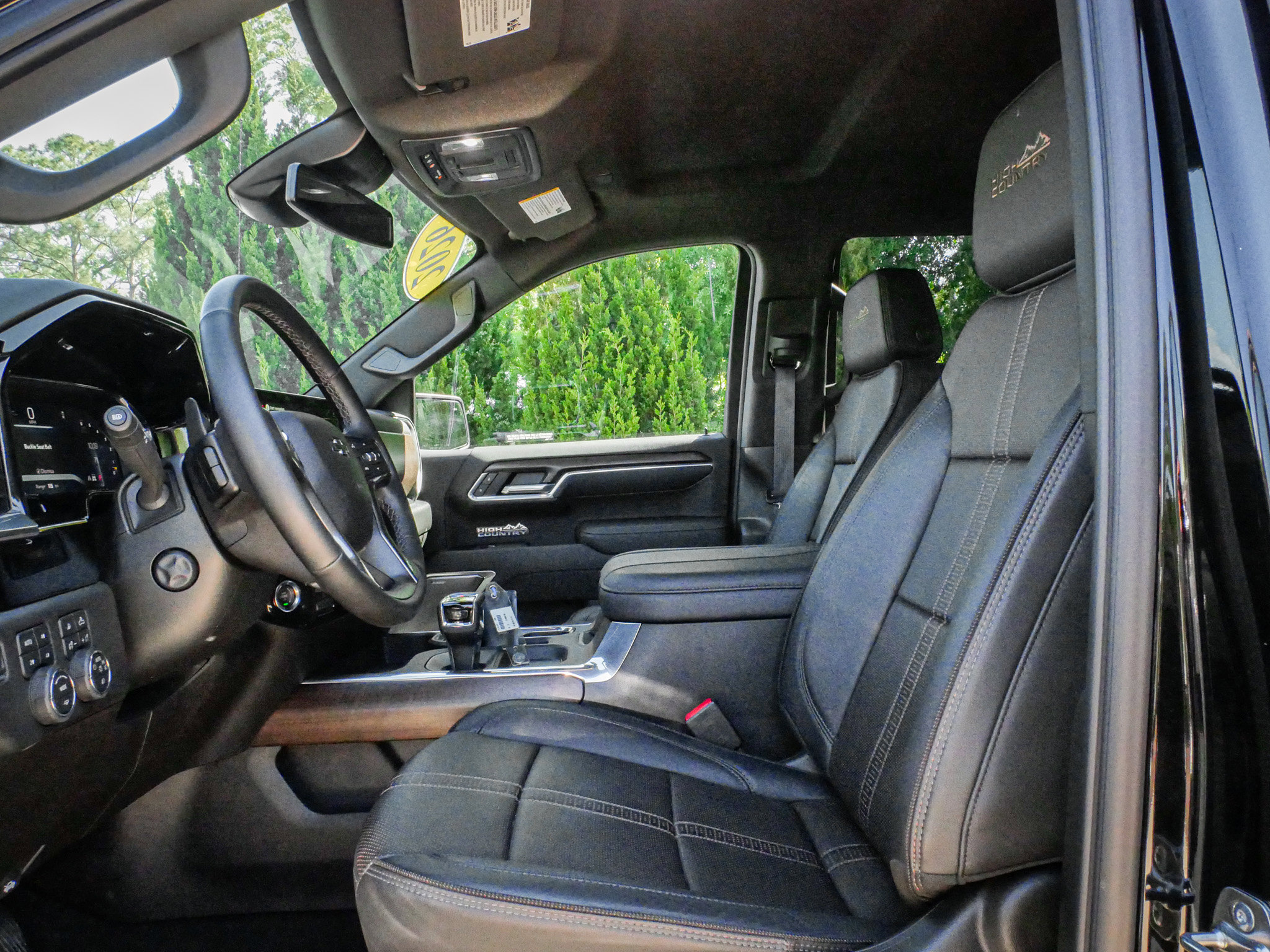 Used 2026 Chevrolet Silverado 1500 High Country w/ Midnight Edition AWD/4WD image 16