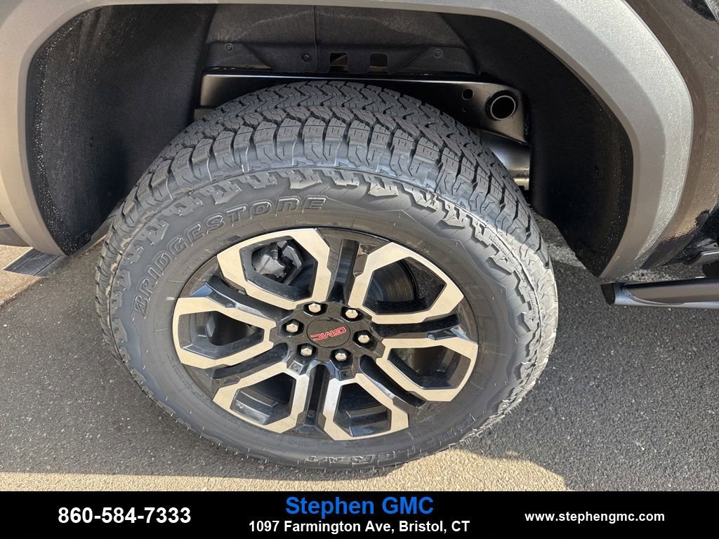 New 2026 GMC Canyon AT4 w/ Nightfall Edition image 9