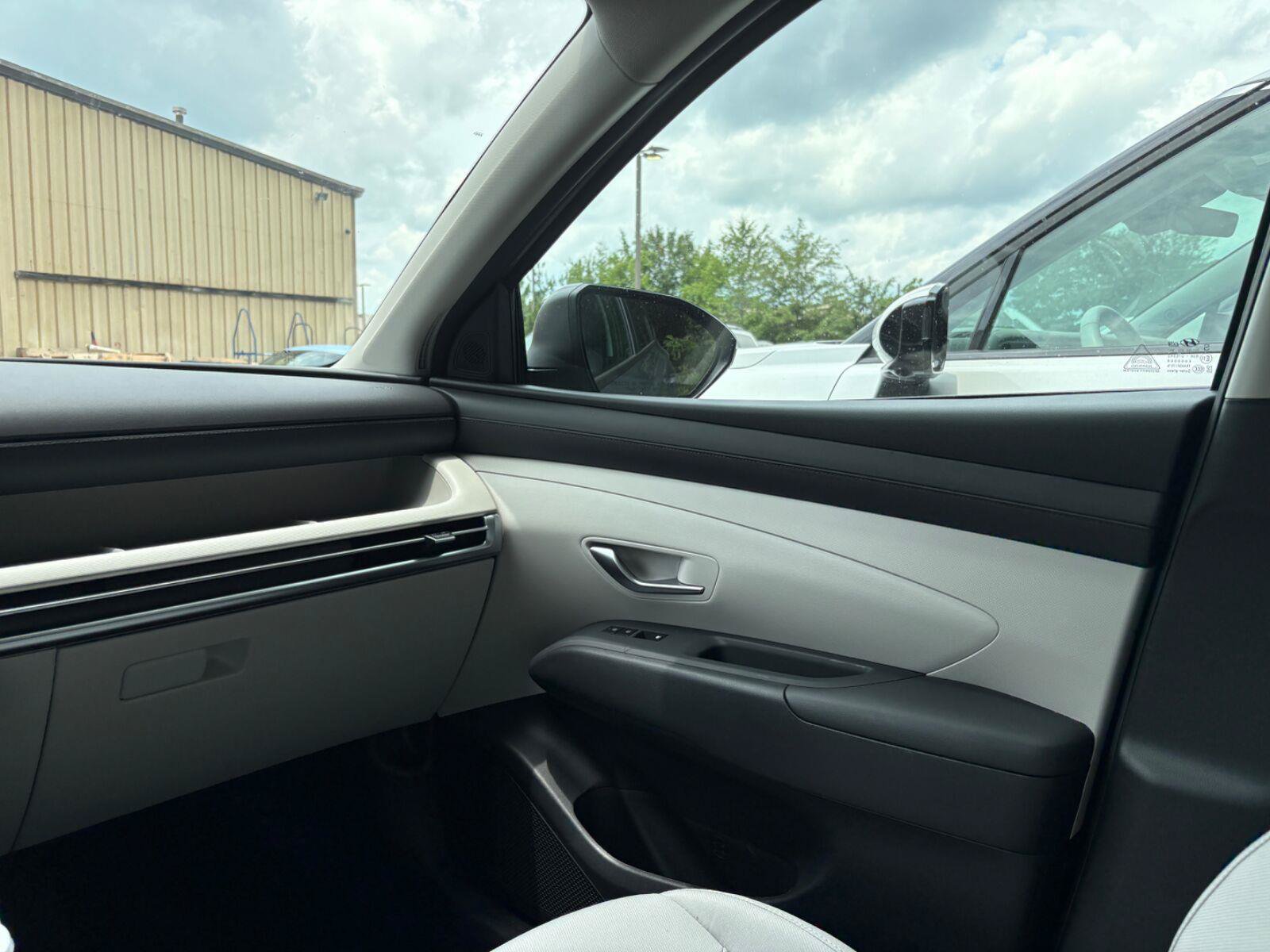 Used 2026 Hyundai Tucson SEL FWD image 17