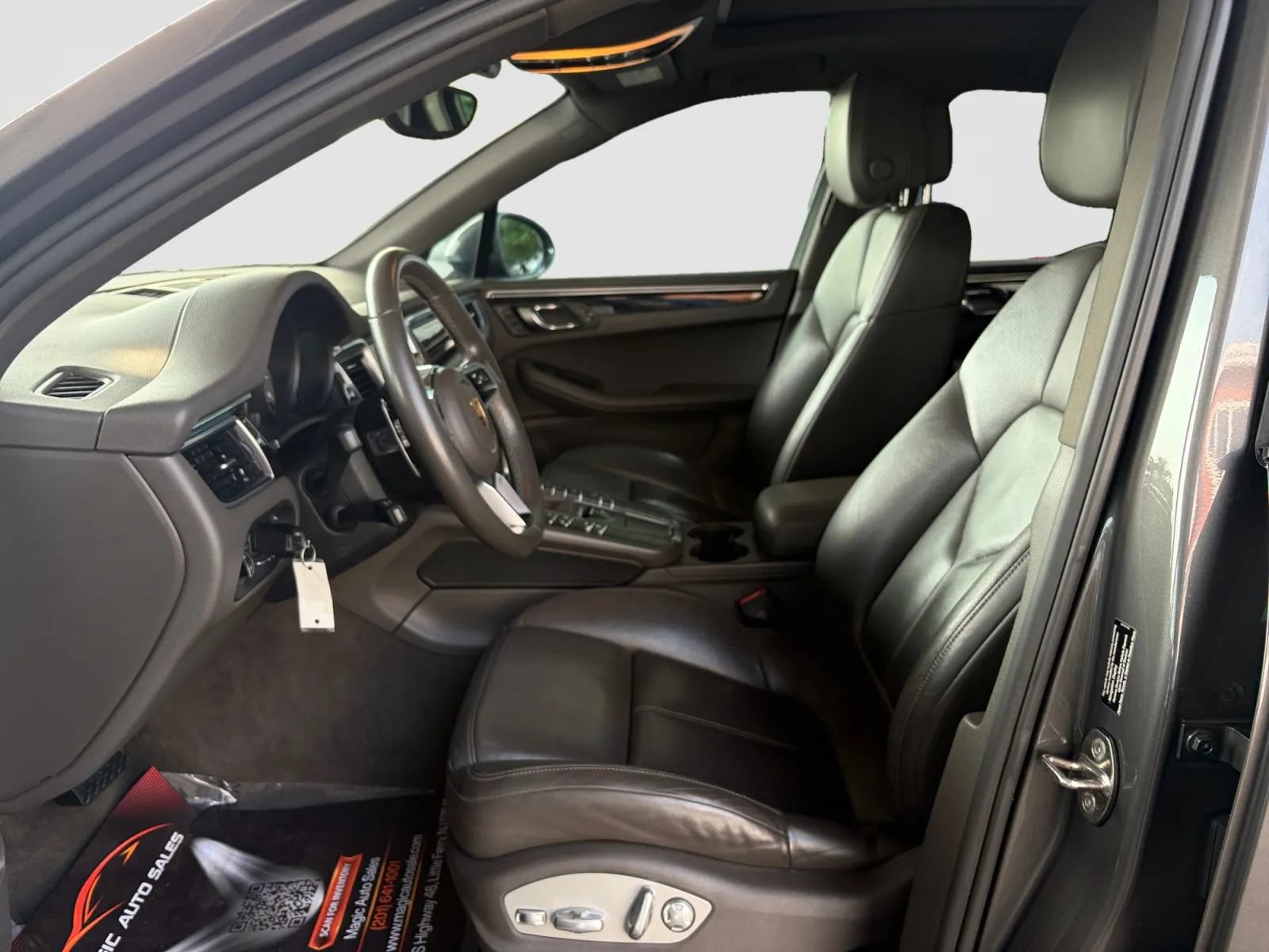 Used 2016 Porsche Macan S AWD/4WD image 12