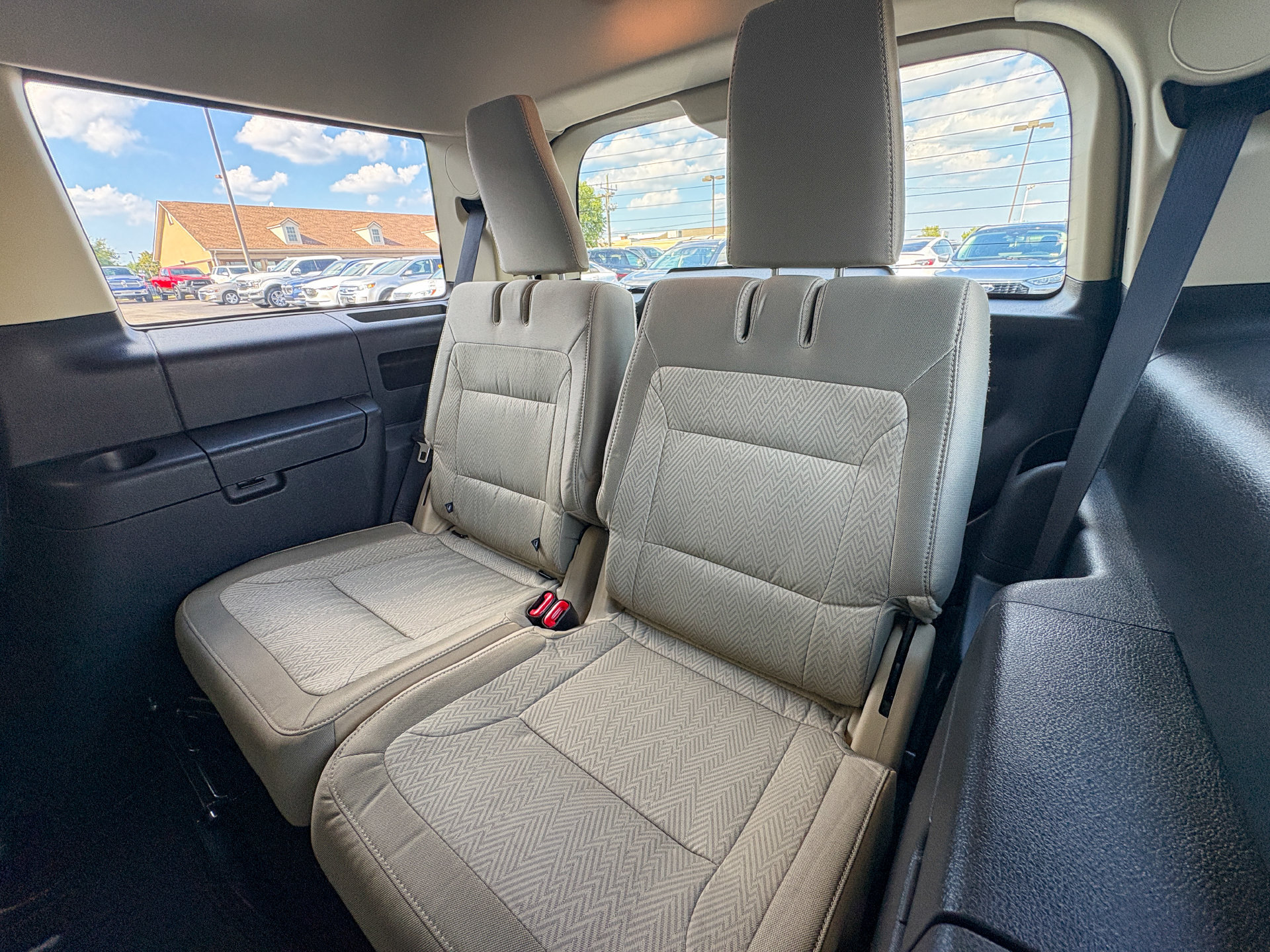 Used 2013 Ford Flex SEL FWD image 22