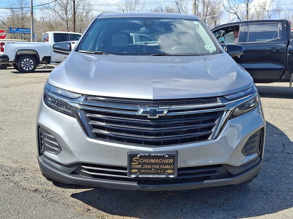 Used 2023 Chevrolet Equinox LS w/ LS Convenience Package image 2