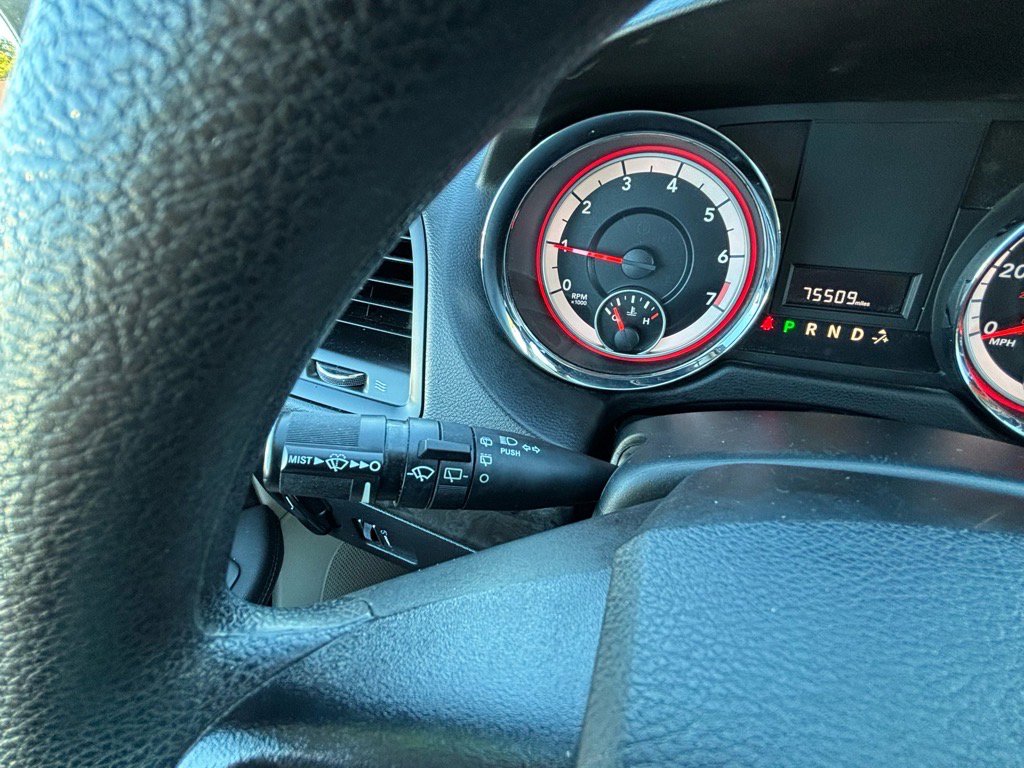 Used 2018 Dodge Grand Caravan SE image 23