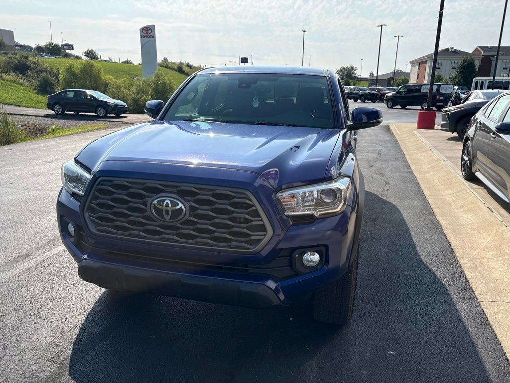 Used 2023 Toyota Tacoma TRD Off-Road AWD/4WD image 1