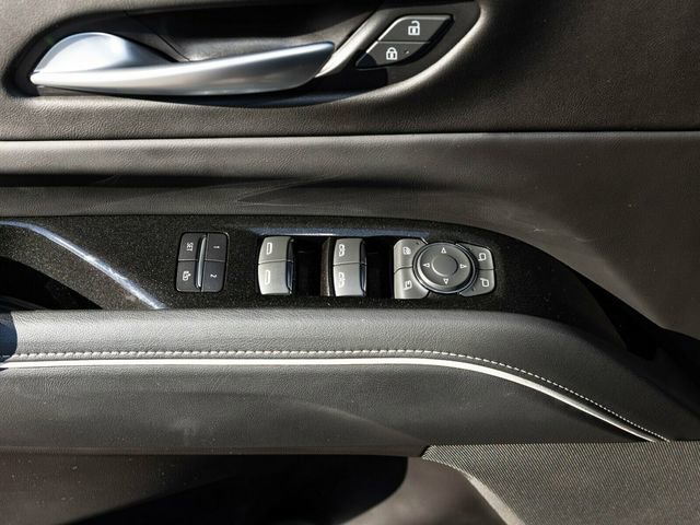 Used 2023 Cadillac Escalade ESV Premium Luxury image 23
