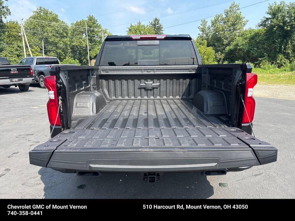 New 2026 Chevrolet Silverado 1500 RST w/ Redline Edition AWD/4WD image 29