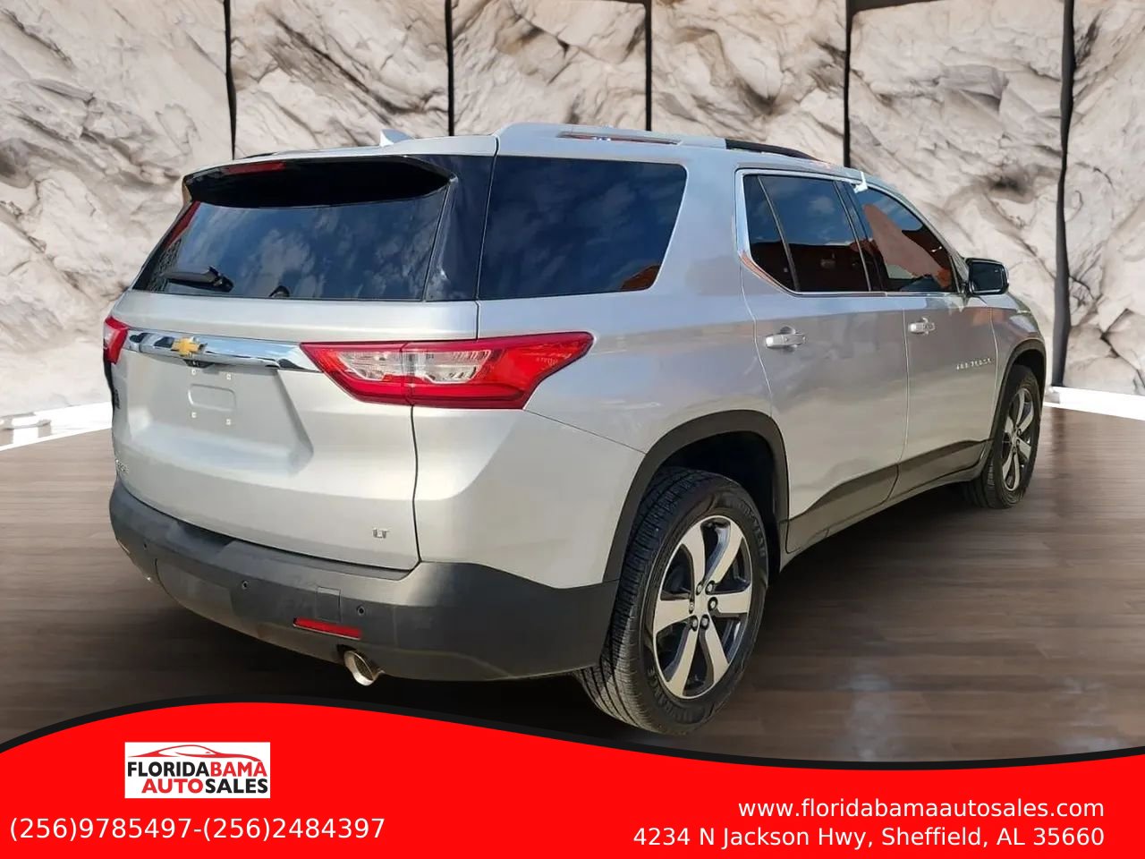 Used 2018 Chevrolet Traverse LT FWD image 7