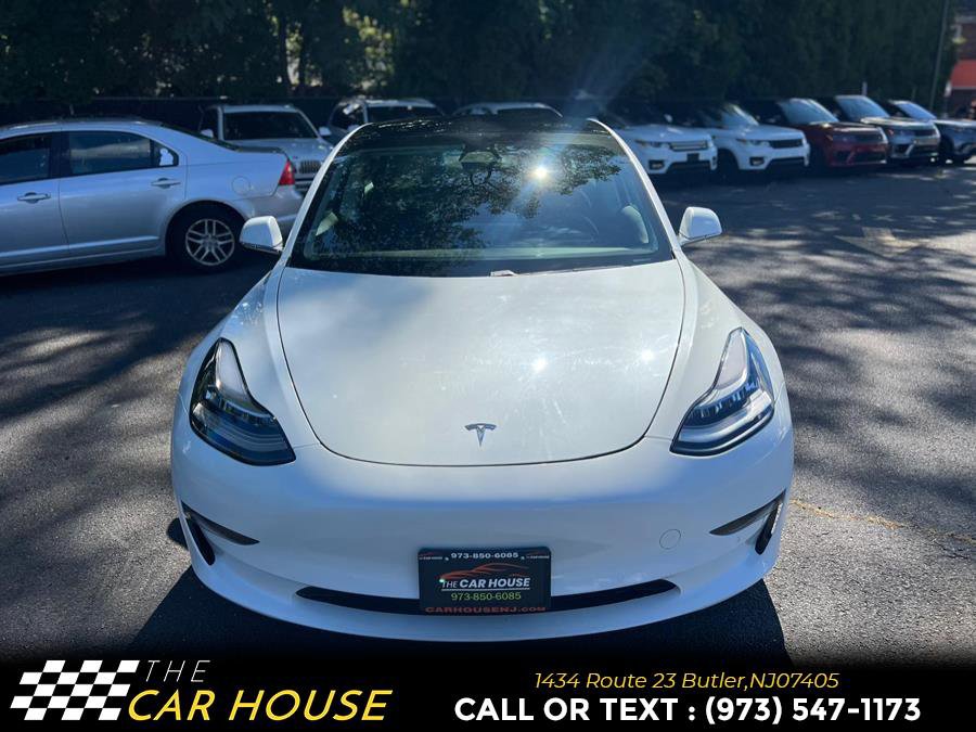 Used 2019 Tesla Model 3 Standard Range Plus image 4