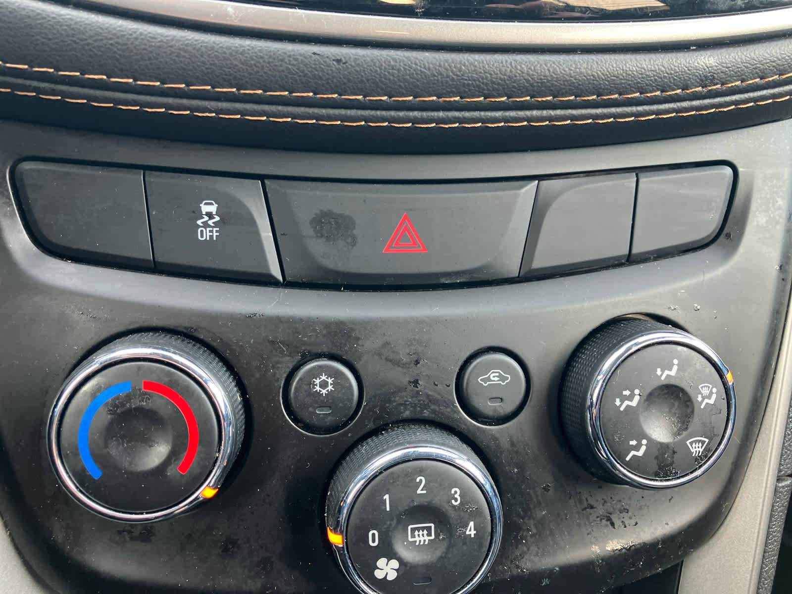 Used 2022 Chevrolet Trax LT w/ Driver Confidence Package image 21