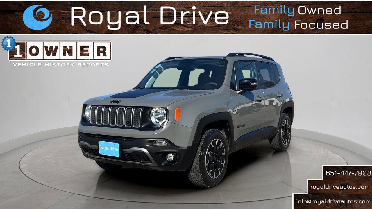 Used 2023 Jeep Renegade Latitude w/ Sun/Sound Group