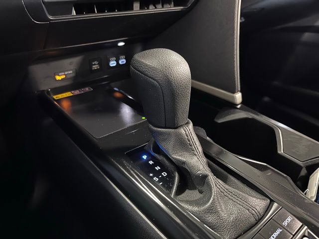 Used 2025 Toyota Camry LE image 25