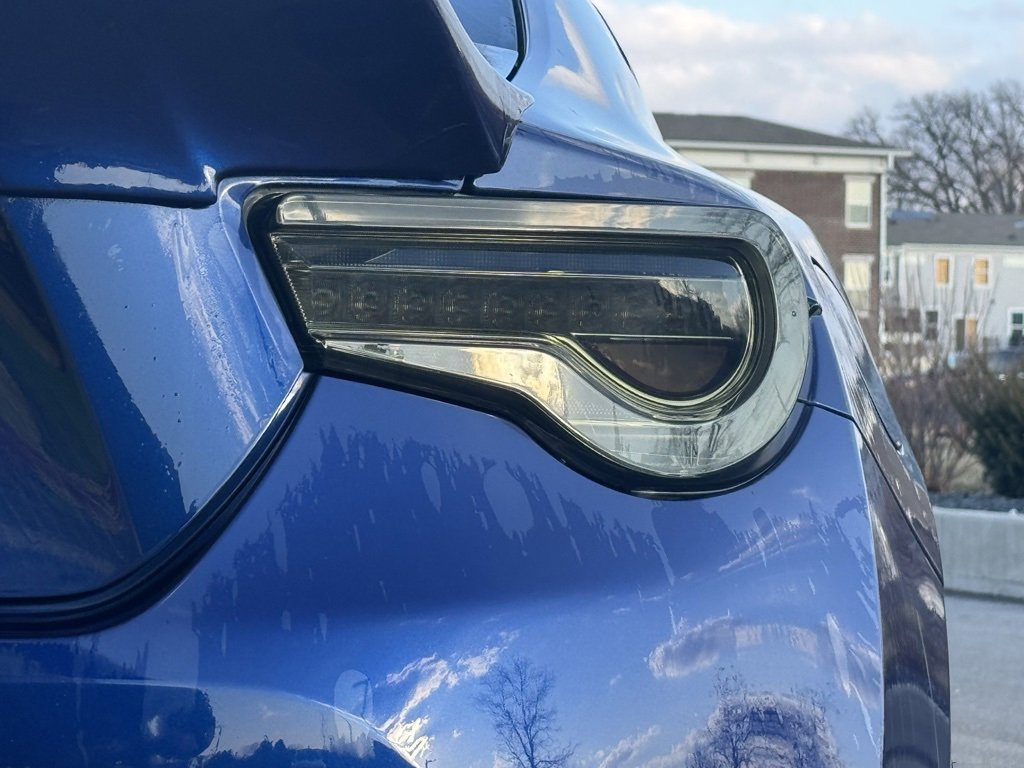 Used 2017 Toyota 86 image 10