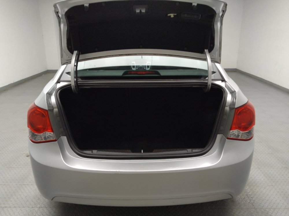 Used 2015 Chevrolet Cruze LT FWD image 29