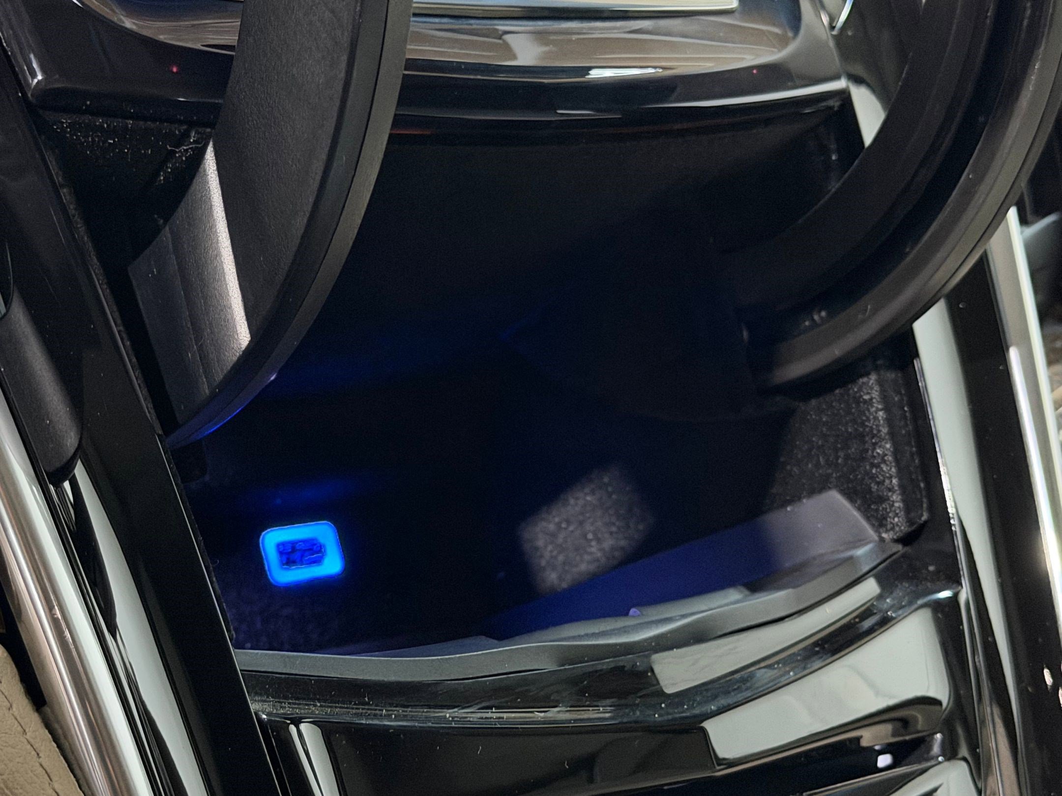 Used 2017 Cadillac Escalade Premium Luxury RWD image 20