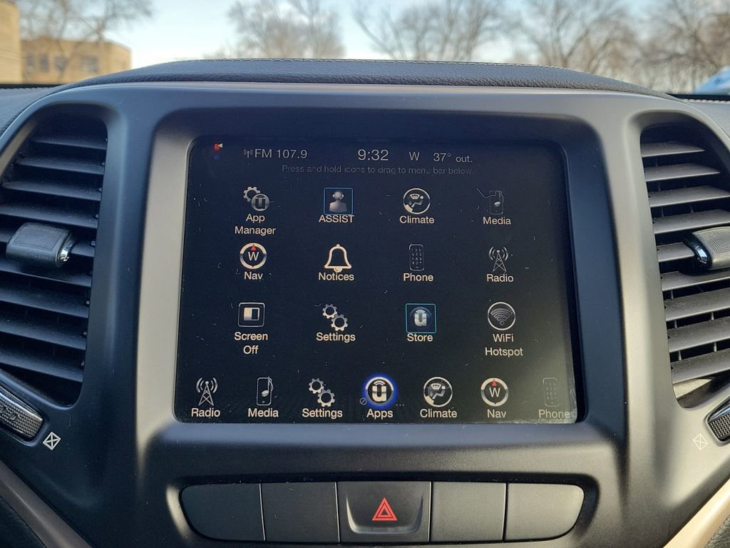 Used 2014 Jeep Cherokee Latitude FWD image 28