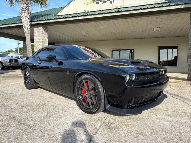 Used 2022 Dodge Challenger SRT Hellcat w/ Plus Package RWD image 3