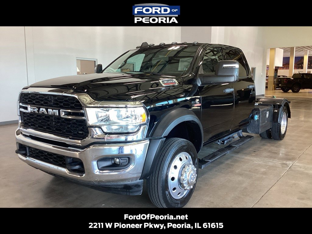 Used 2024 RAM 4500 4x4 Crew Cab DRW image 1