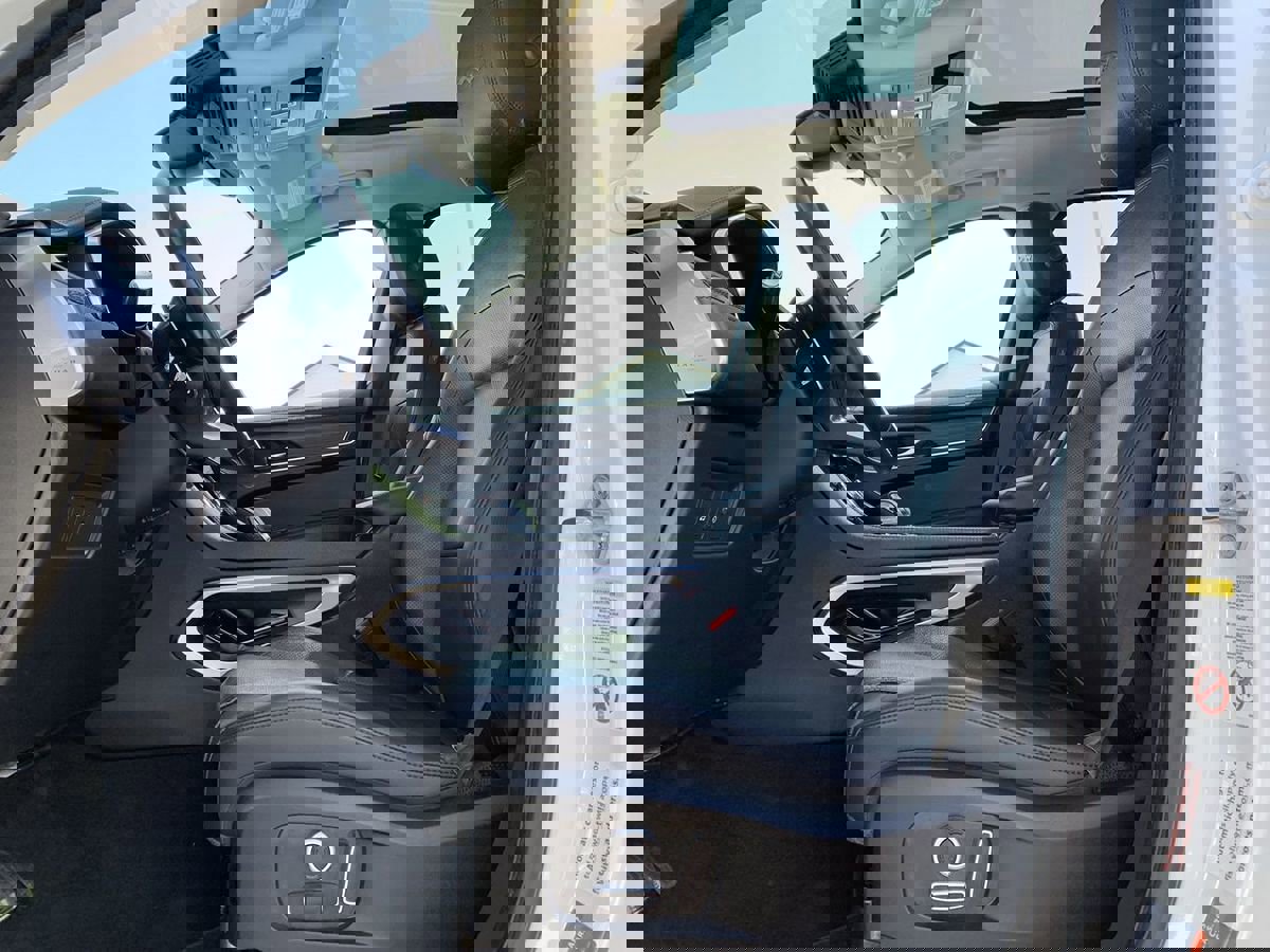 Used 2022 Jaguar F-PACE S image 28