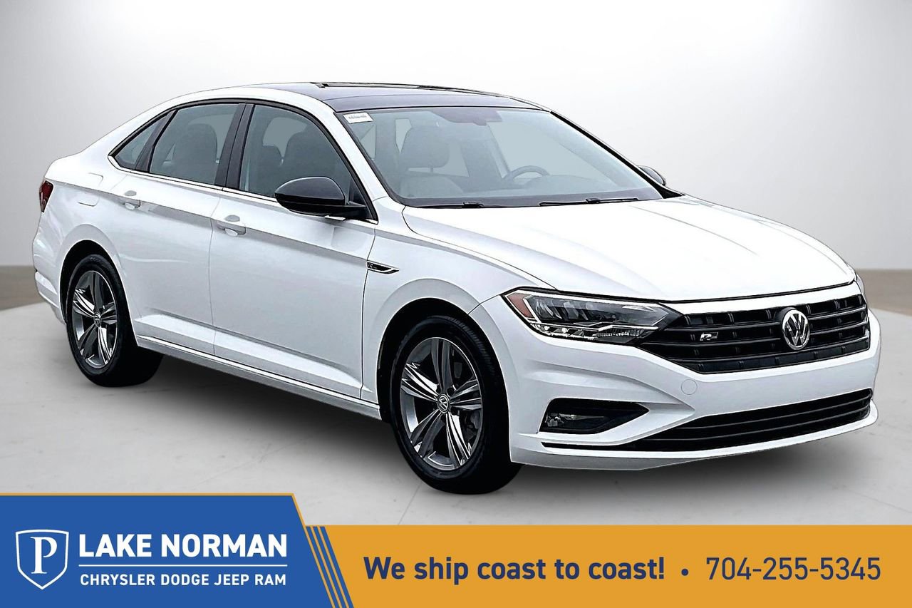 Used 2021 Volkswagen Jetta R-Line image 1