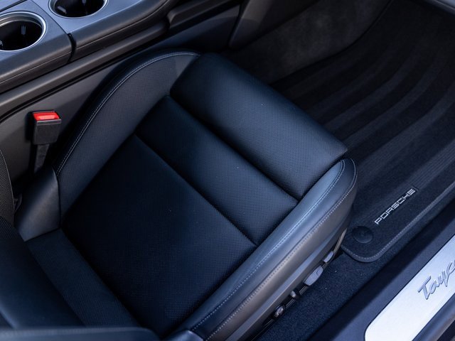 Used 2025 Porsche Cayenne S image 34