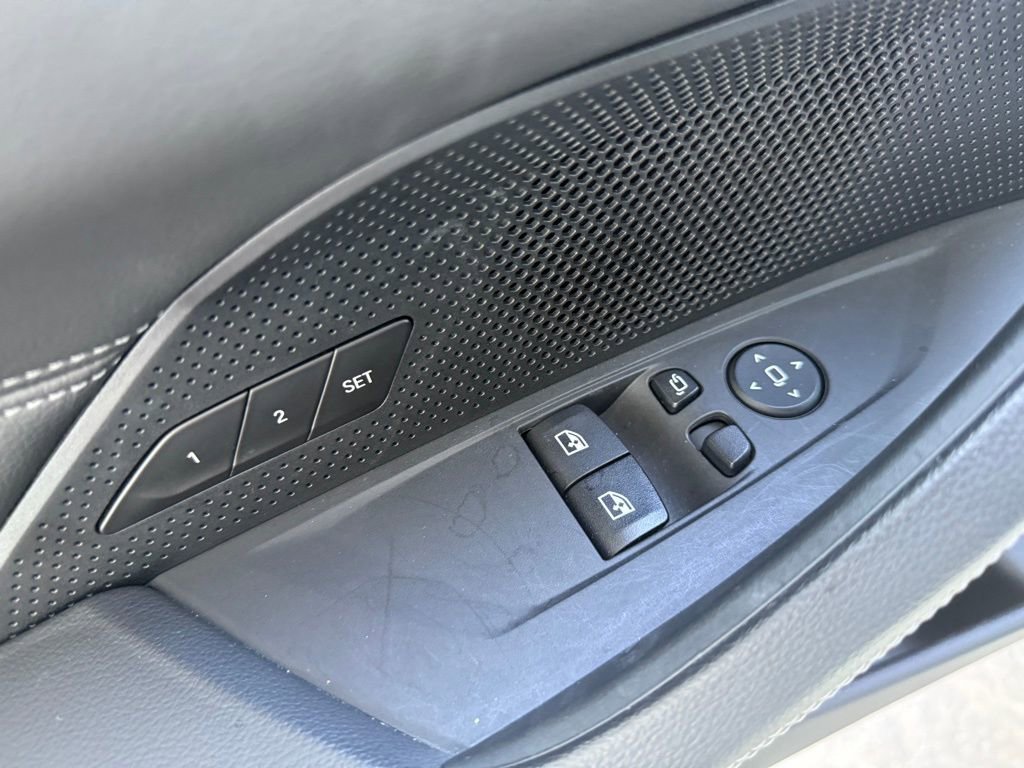 Certified 2025 BMW 430i Coupe w/ Convenience Package image 7