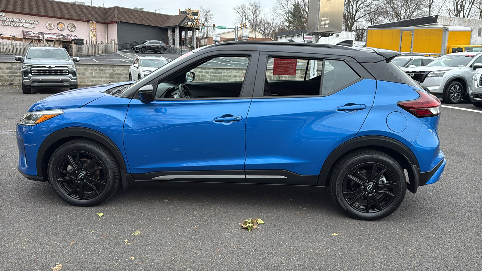 Certified 2024 Nissan Kicks SR image 4