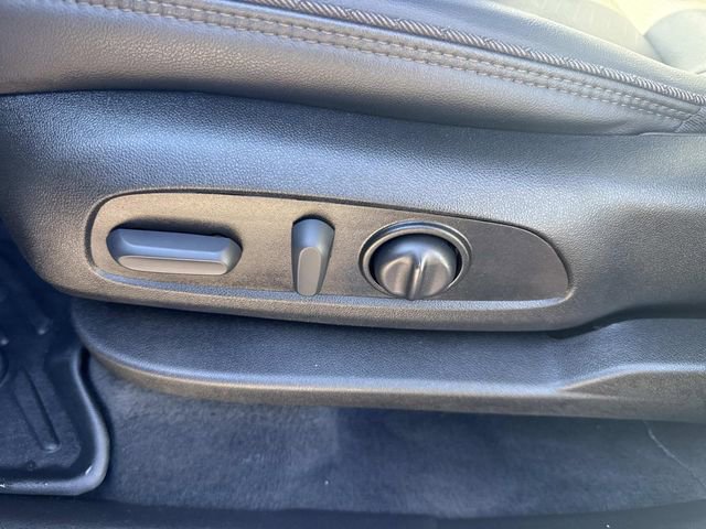 Used 2023 Chevrolet Traverse High Country image 24