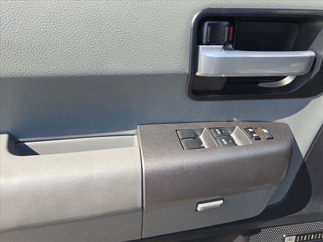 Used 2017 Toyota Sequoia Limited w/ Safety & Convenience Package RWD image 22