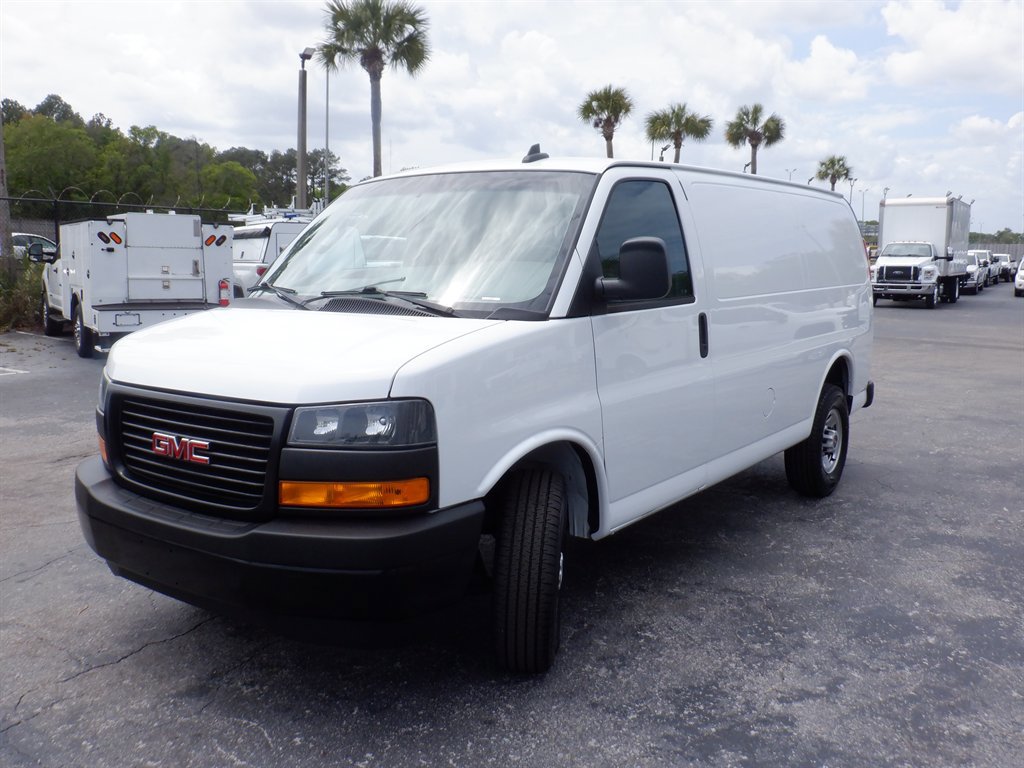 Used 2023 GMC Savana 2500 w/ Driver Convenience Package image 18