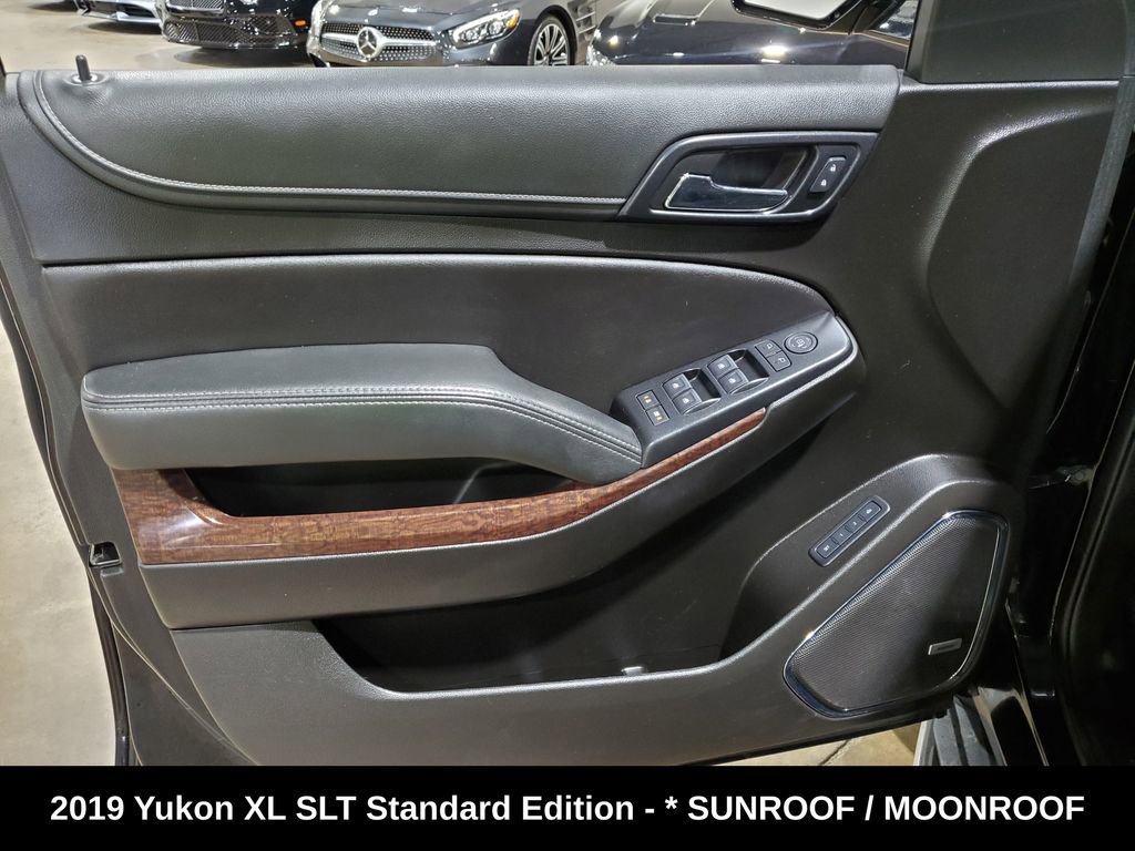 Used 2019 GMC Yukon XL SLT image 8