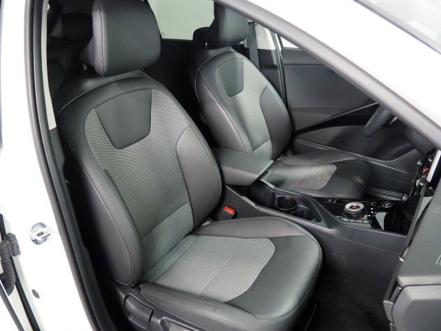 Used 2023 Kia Niro Wind image 2