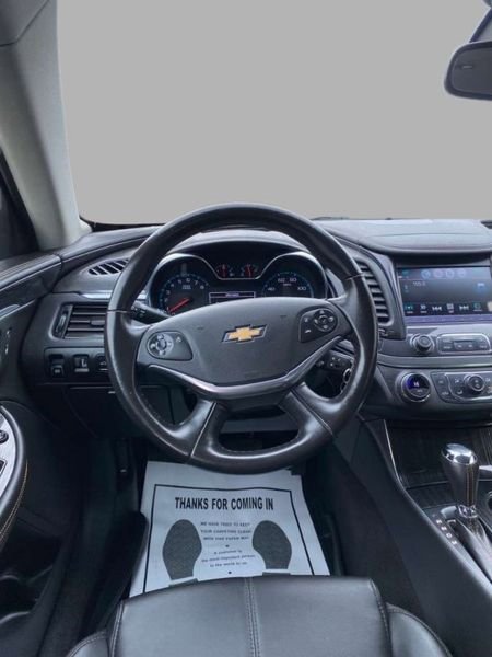 Used 2017 Chevrolet Impala LT w/ Convenience Package image 22