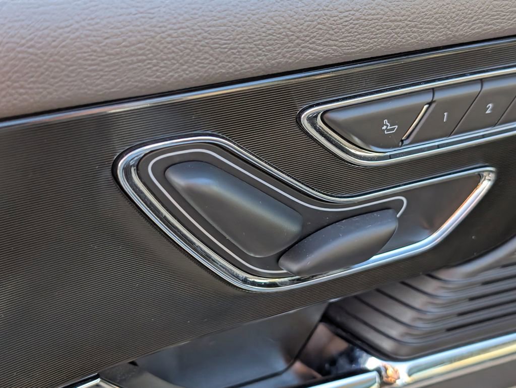 Used 2022 Lincoln Corsair AWD w/ Premium Package image 15