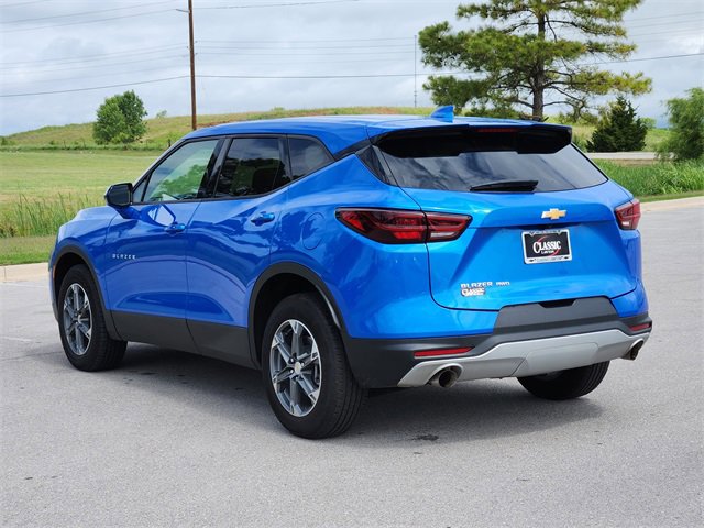 Used 2025 Chevrolet Blazer LT image 5