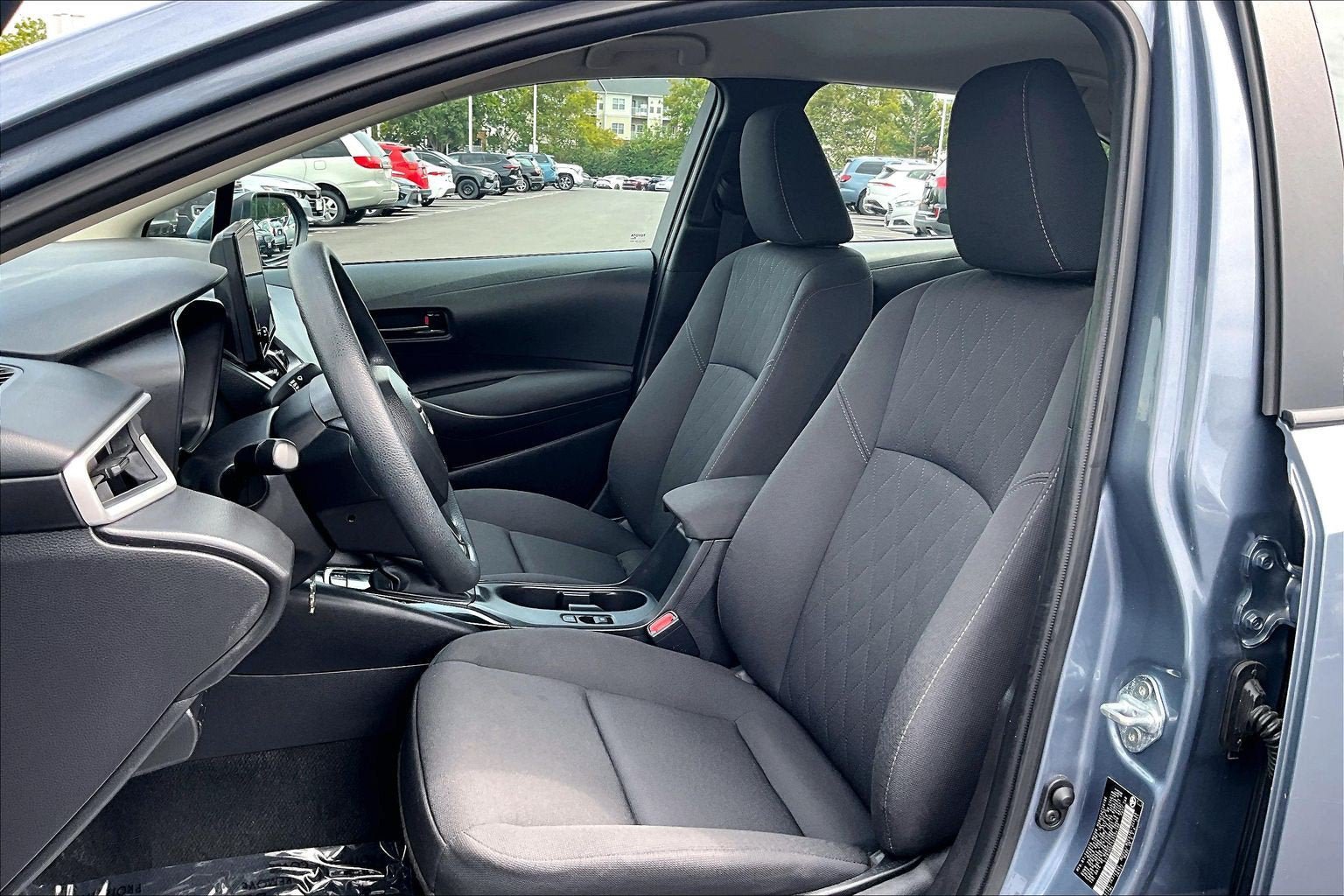 Used 2025 Toyota Corolla LE FWD image 23