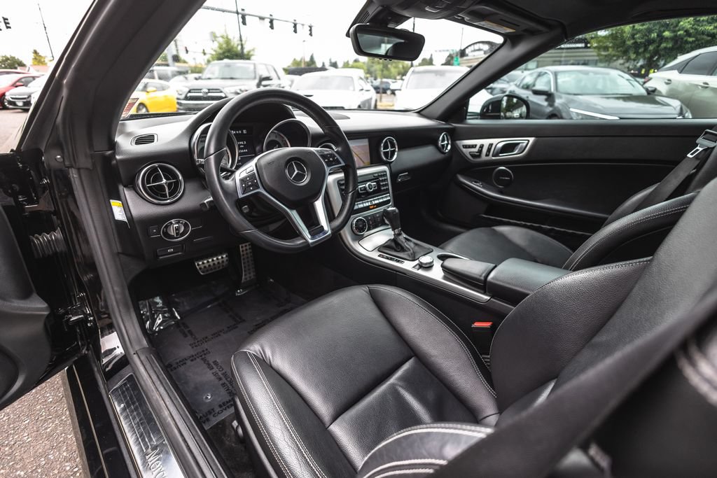 Used 2012 Mercedes-Benz SLK 250 image 10