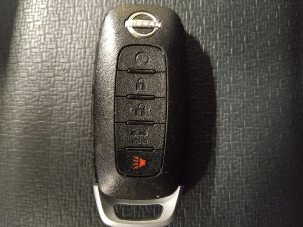 Used 2023 Nissan Rogue SV w/ SV Premium B Package image 32