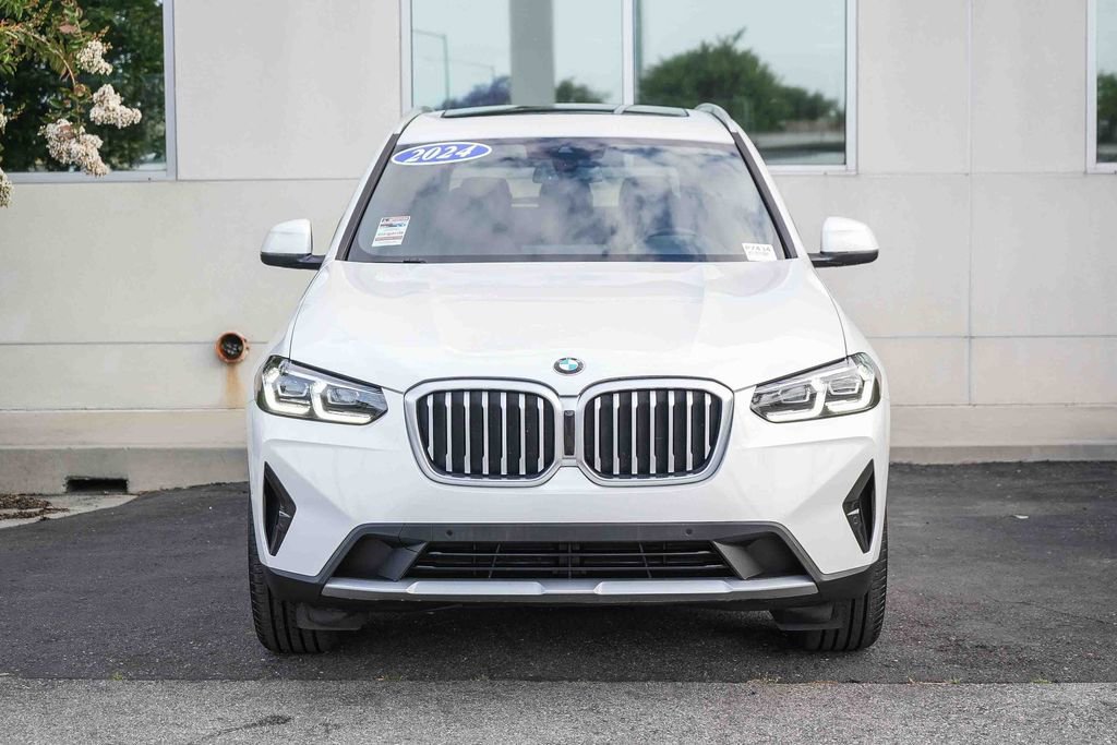Used 2024 BMW X3 sDrive30i RWD image 2
