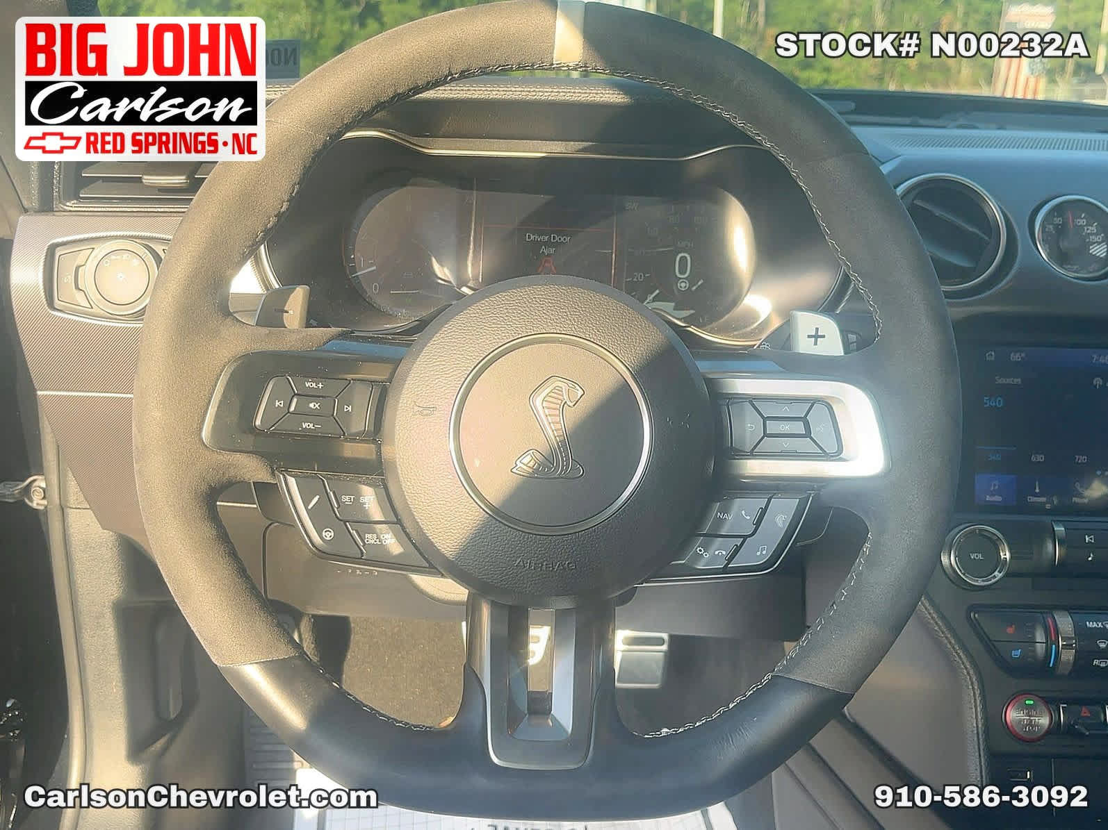 Used 2022 Ford Mustang Shelby GT500 w/ Technology Package RWD image 16